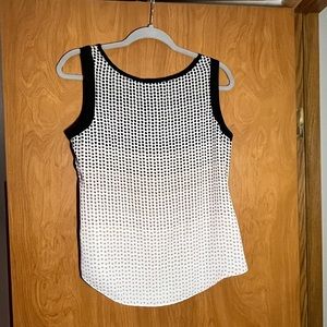 Black and Brown Geo Tank